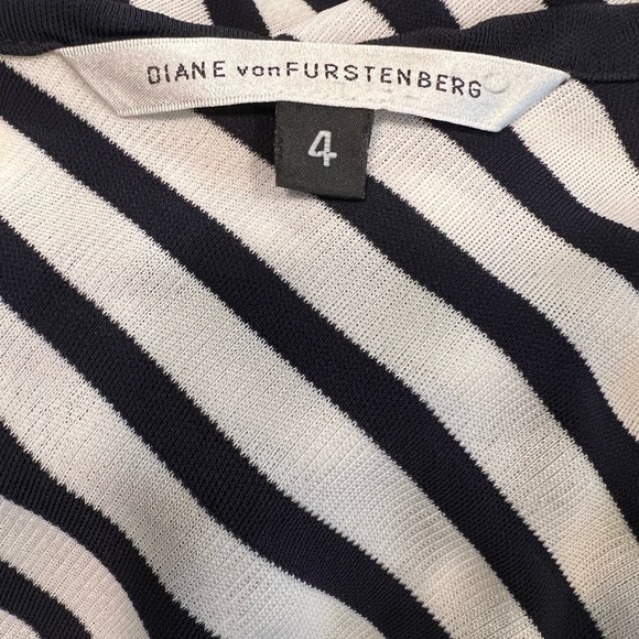 Diane Von Furstwnburg Dress Size 4 - Picture 3 of 3